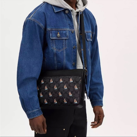 NWT！COACH District Crossbody Bag In Signature Canvas With Sailboat Print （CT898） - Picture 8 of 8